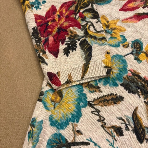 Talbots Audrey Splendid Floral 100% Cashmere Sweater 3/4 Sleeve Size Medium NWT - Picture 3 of 12